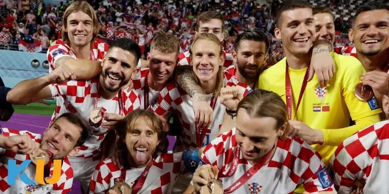 Nguồn gốc và sự phát triển theo thời gian đội bóng Croatia